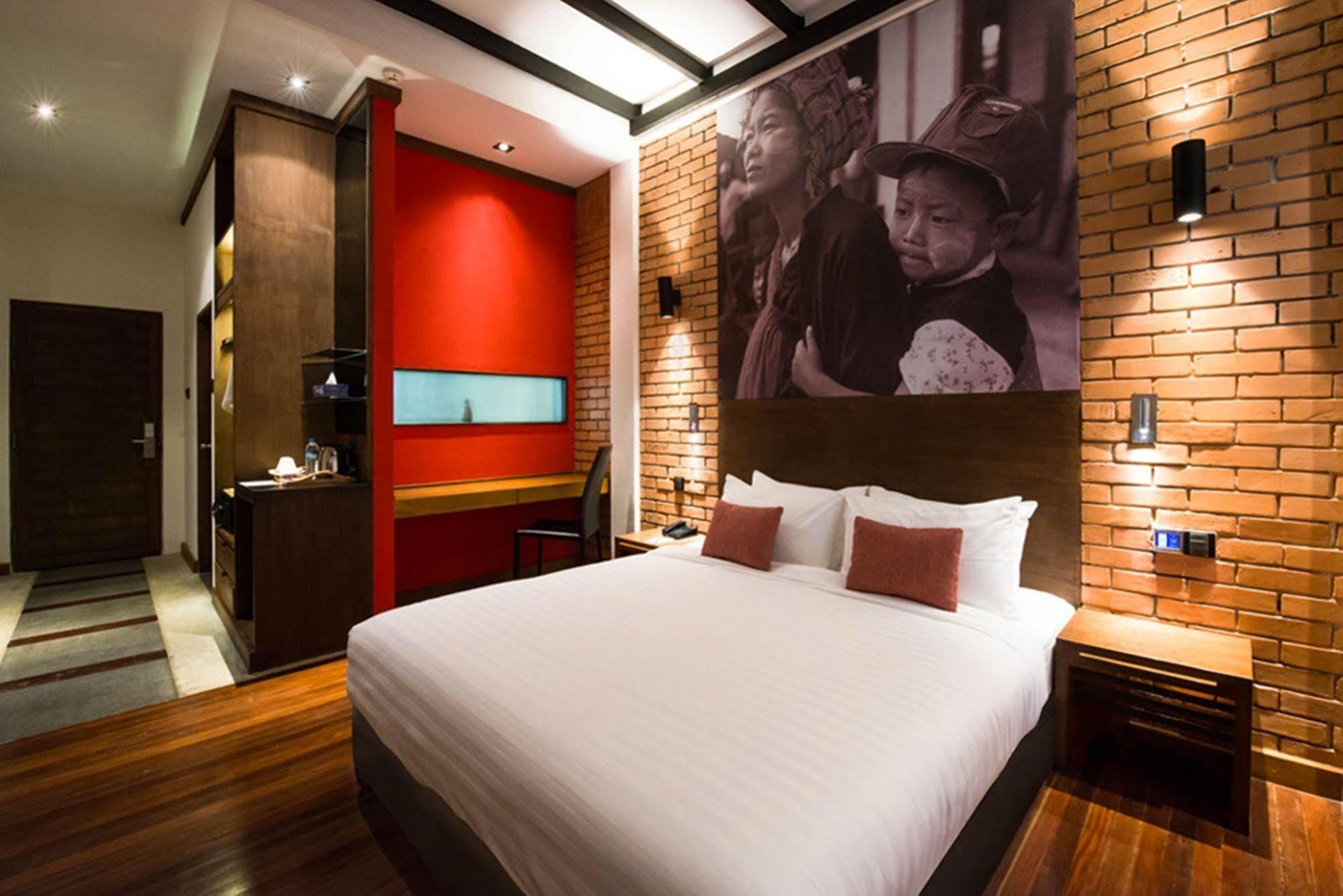 The Loft Hotel Downtown Yangón Exterior foto